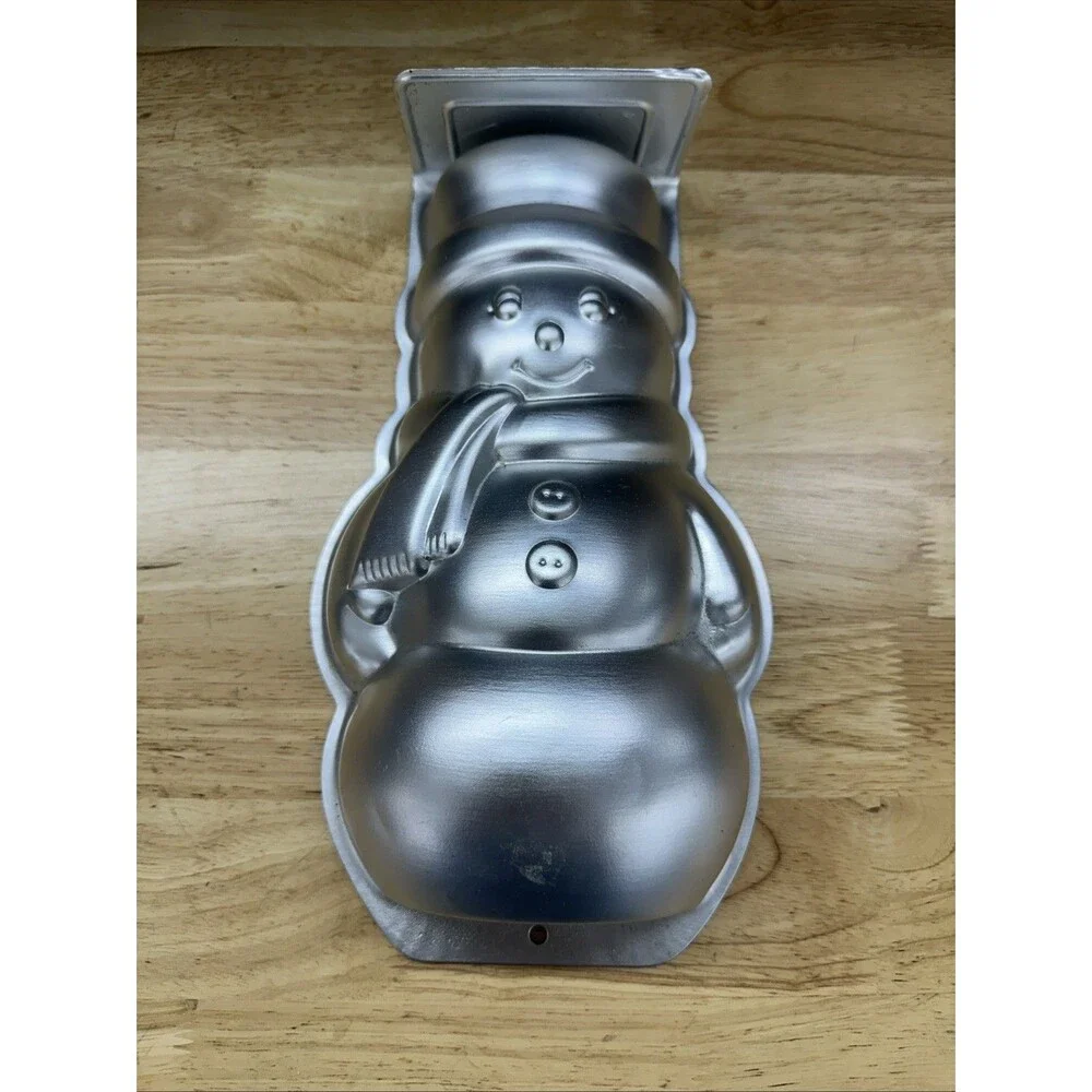 Vintage Wilton 10.5” Snowman Cake Pan Shaped Christmas Winter 1984